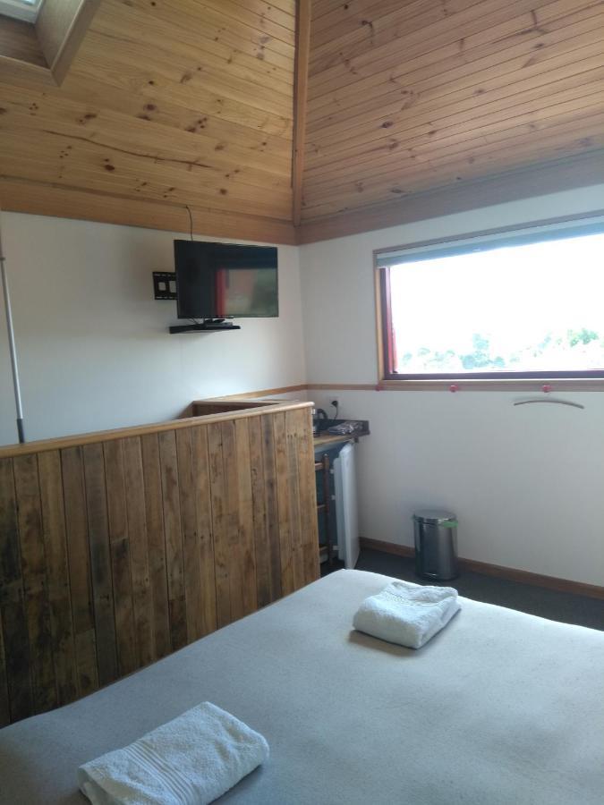 Cherry Top Farmstay - Boutique Eco Village Lilydale 外观 照片